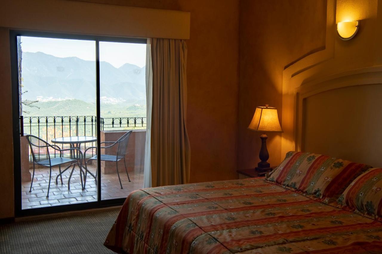 Hotel Hacienda Cola Del Caballo سانتياغو المظهر الخارجي الصورة